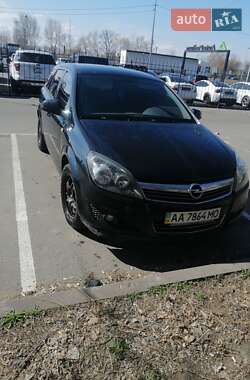 Универсал Opel Astra 2013 в Киеве