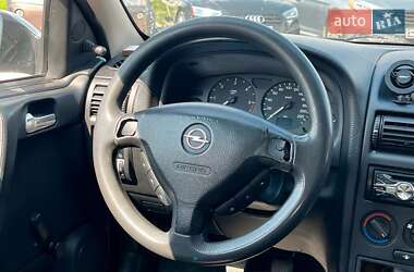 Универсал Opel Astra 2001 в 