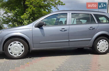 Универсал Opel Astra 2006 в 