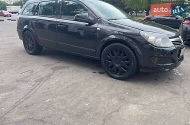 Универсал Opel Astra 2012 в Одессе