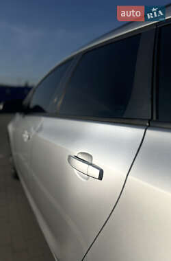 Универсал Opel Astra 2011 в 