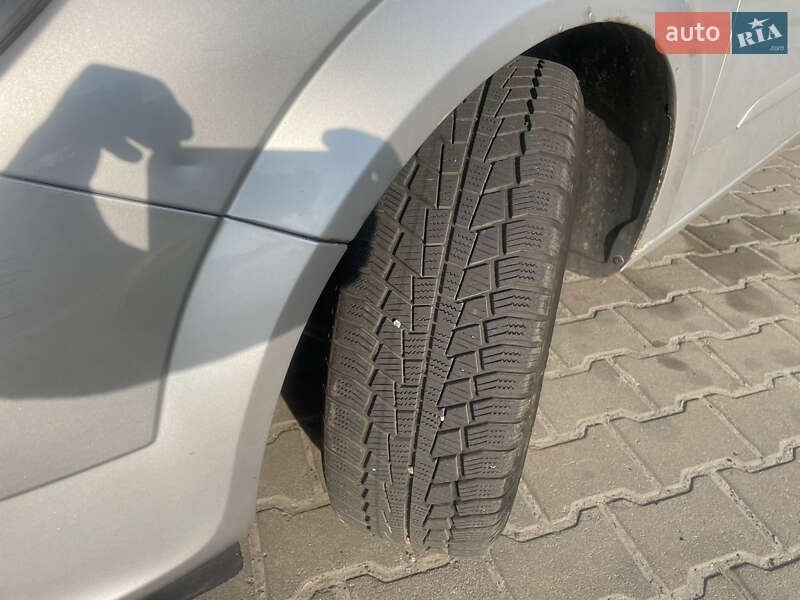 Хэтчбек Opel Astra 2005 в Луцке