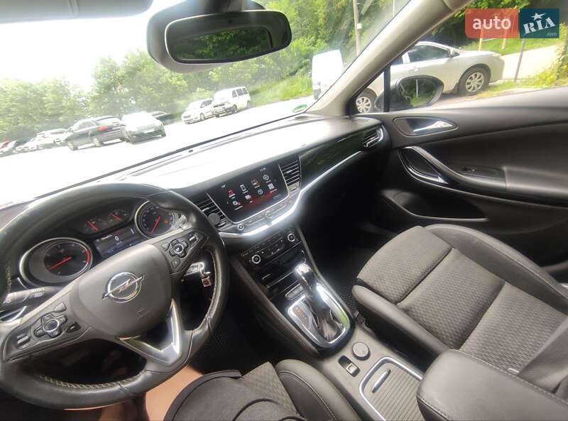 Универсал Opel Astra 2017 в Львове