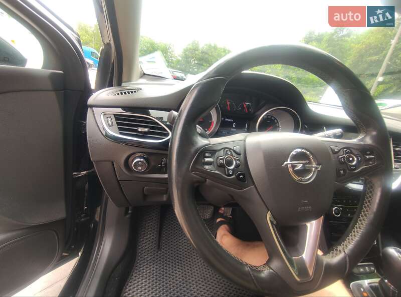 Универсал Opel Astra 2017 в Львове