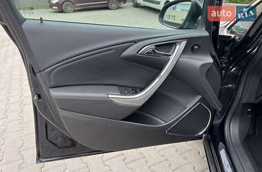 Хэтчбек Opel Astra 2010 в 