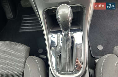 Хэтчбек Opel Astra 2010 в 