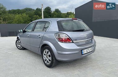 Хэтчбек Opel Astra 2009 в 