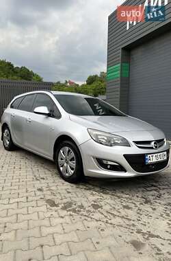 Универсал Opel Astra 2013 в Ивано-Франковске