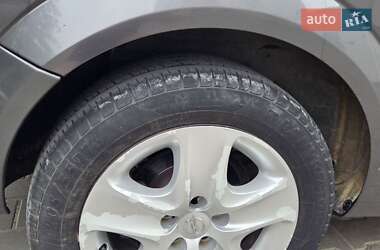 Универсал Opel Astra 2011 в 