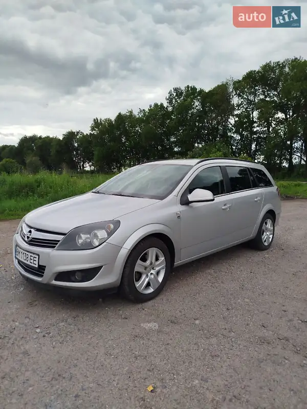 Opel Astra 2010