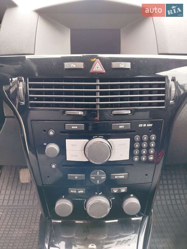 Универсал Opel Astra 2010 в Недригайлове фото 7 Универсал Opel Astra 2010 в Недригайлове