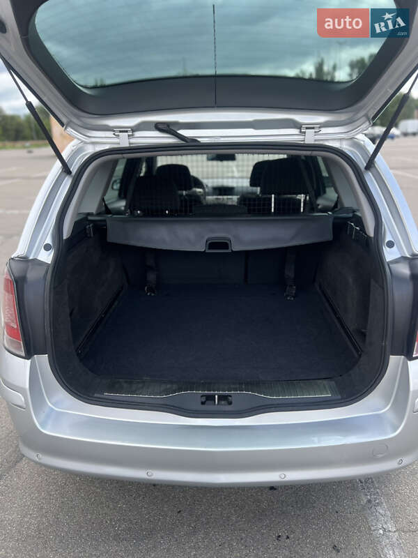 Универсал Opel Astra 2008 в Киеве