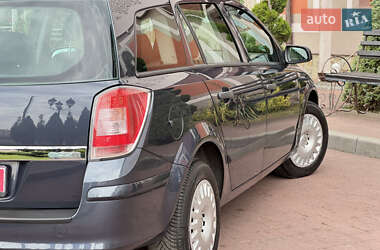 Універсал Opel Astra 2009 в 