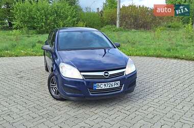 Хэтчбек Opel Astra 2008 в 