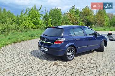 Хэтчбек Opel Astra 2008 в 
