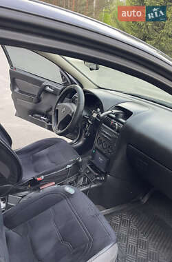 Седан Opel Astra 2006 в 