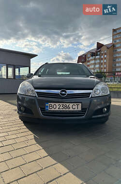 Универсал Opel Astra 2009 в 