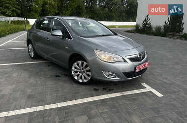 Хетчбек Opel Astra 2011 в Луцьку
