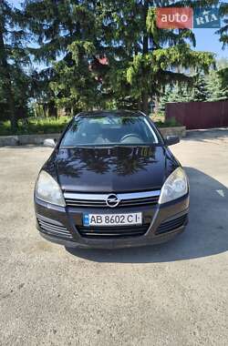 Хэтчбек Opel Astra 2006 в Сарнах
