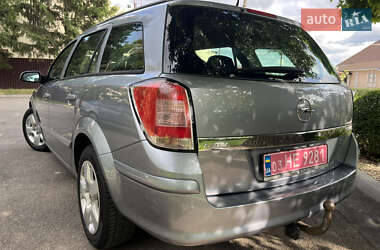Универсал Opel Astra 2005 в 
