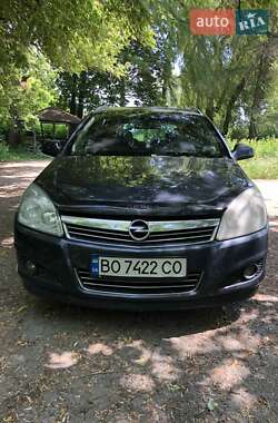 Универсал Opel Astra 2010 в Тернополе