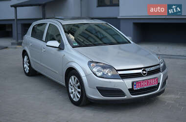 Хэтчбек Opel Astra 2005 в Дубно