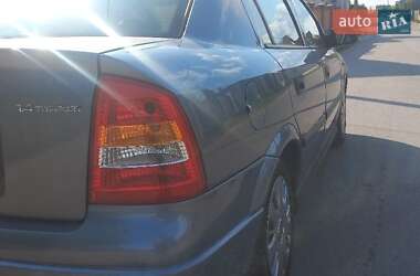 Седан Opel Astra 2007 в 