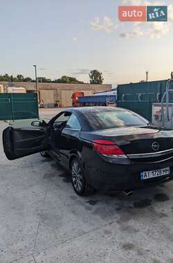 Кабриолет Opel Astra 2008 в 