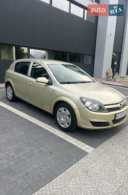 Хэтчбек Opel Astra 2005 в Ровно