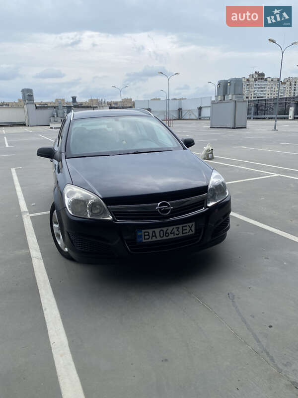Универсал Opel Astra 2008 в Киеве