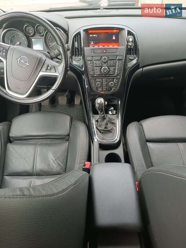 Opel Astra 2015