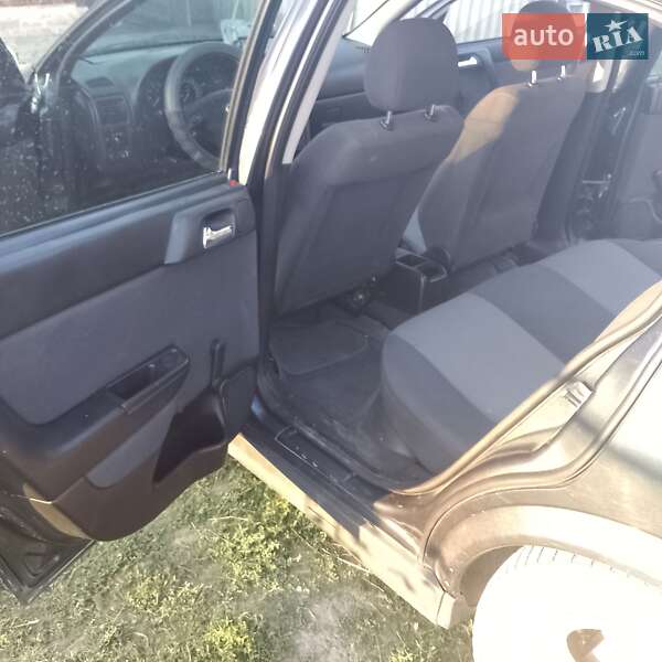 Седан Opel Astra 2005 в Чернівцях