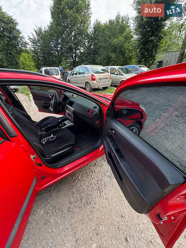 Универсал Opel Astra 2009 в Тернополе