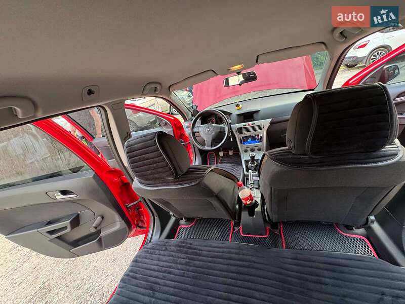 Универсал Opel Astra 2009 в Тернополе