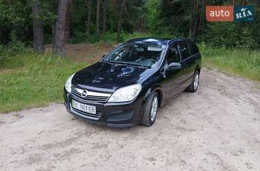 Универсал Opel Astra 2007 в Старичах