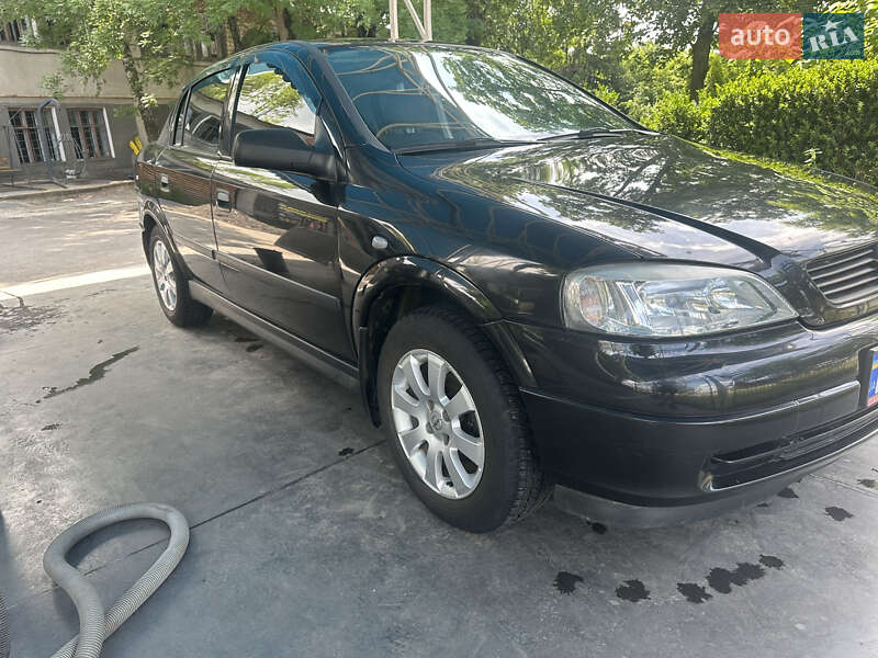 Седан Opel Astra 2008 в Жмеринке