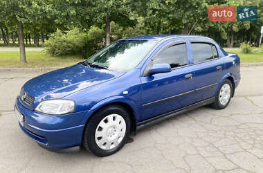 Седан Opel Astra 2008 в Умані
