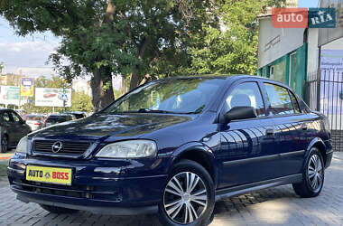 Седан Opel Astra 2006 в Николаеве