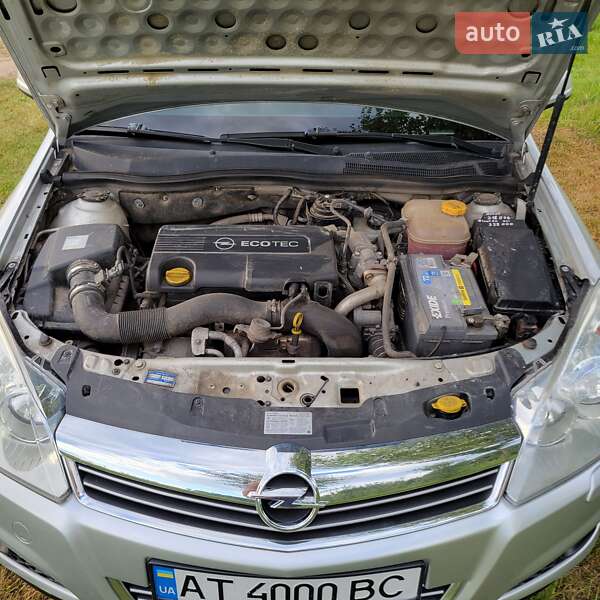 Універсал Opel Astra 2009 в Калуші