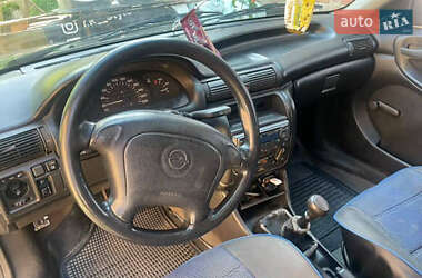 Хэтчбек Opel Astra 1994 в 