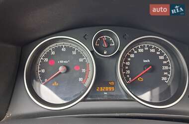 Универсал Opel Astra 2010 в 