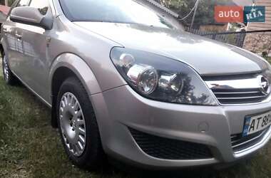Універсал Opel Astra 2010 в Калуші