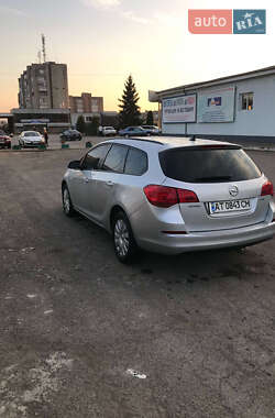 Универсал Opel Astra 2013 в 