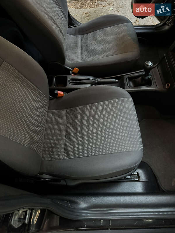 Седан Opel Astra 2006 в Києві