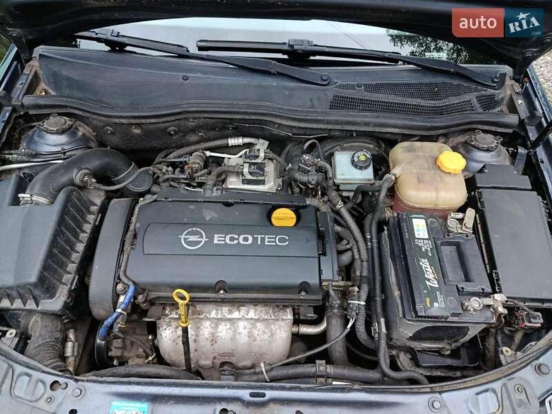 Универсал Opel Astra 2010 в Днепре