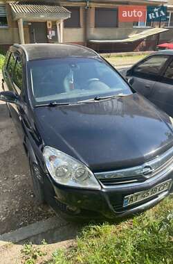 Універсал Opel Astra 2008 в Івано-Франківську