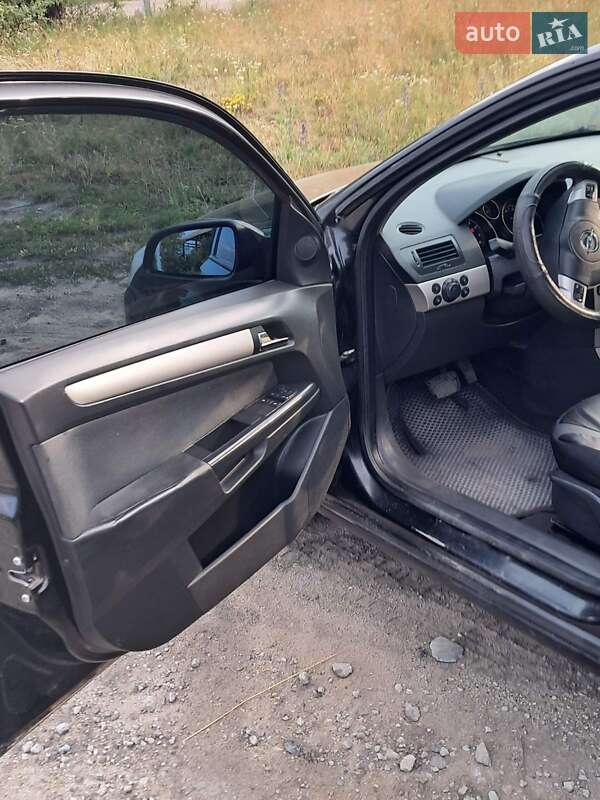 Хэтчбек Opel Astra 2007 в Крыжополе фото 4 Хэтчбек Opel Astra 2007 в Крыжополе