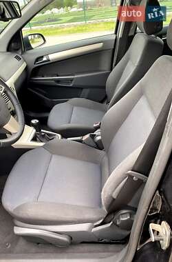 Универсал Opel Astra 2008 в 