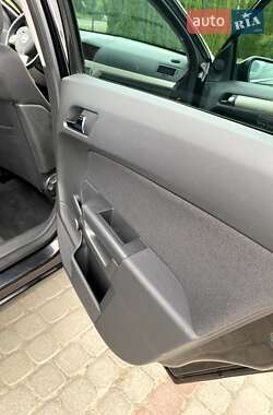 Универсал Opel Astra 2008 в 