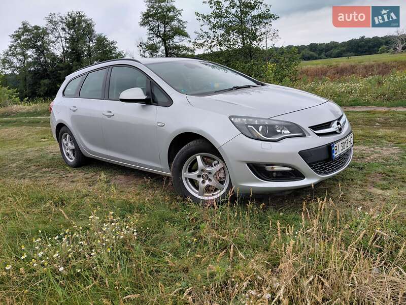 Универсал Opel Astra 2015 в Ахтырке фото 8 Универсал Opel Astra 2015 в Ахтырке